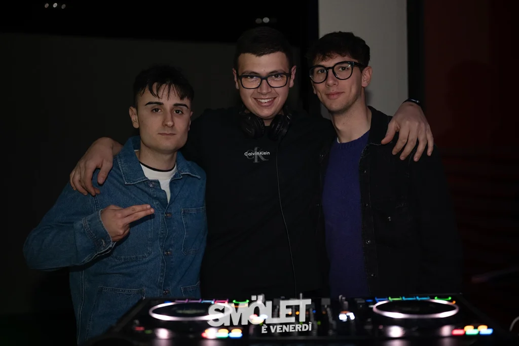 SMOLET - è venerdì - 10.4.26 - 17