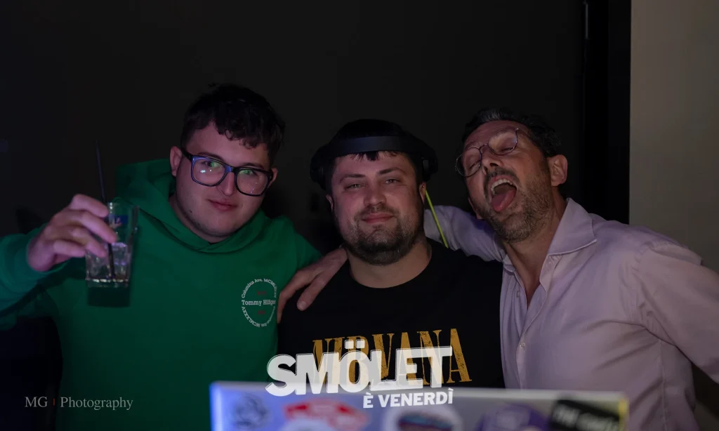 SMOLET - è venerdì - 17.04.26 -61